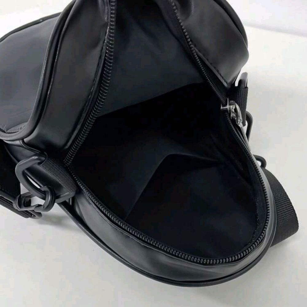 Crossbody ghost bag👻 - Picture 3 of 6